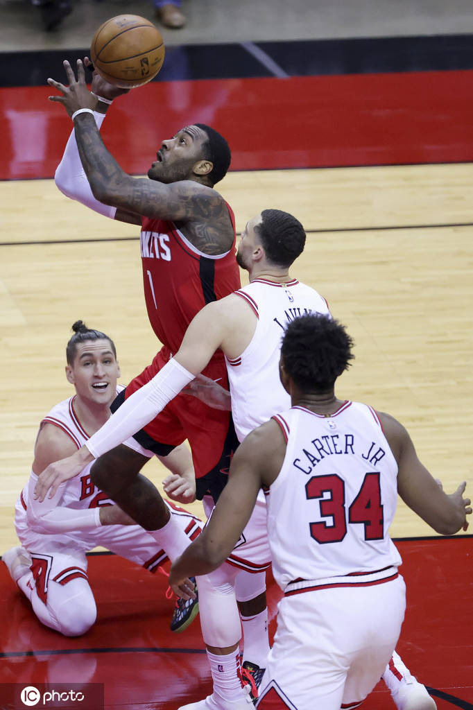 猛龙爆冷火箭,拉文统治全场的简单介绍 猛龙爆冷火箭,拉文统治全场的简单介绍