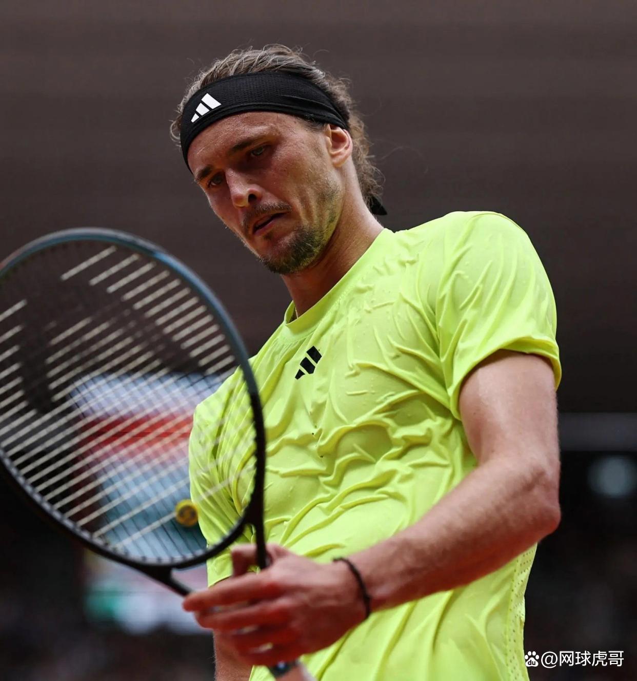 关于法国网球队绝杀英国网球队,德约科维奇完成帽子戏法的信息 关于法国网球队绝杀英国网球队,德约科维奇完成帽子戏法的信息