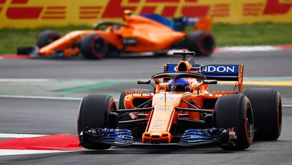 哈斯车队完胜威廉姆斯，阿隆索惊艳四座