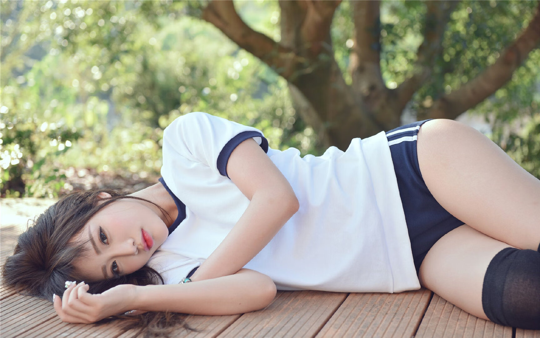 戴维斯杯用集体的雷鸣，轻取ATP总决赛的孤星闪耀