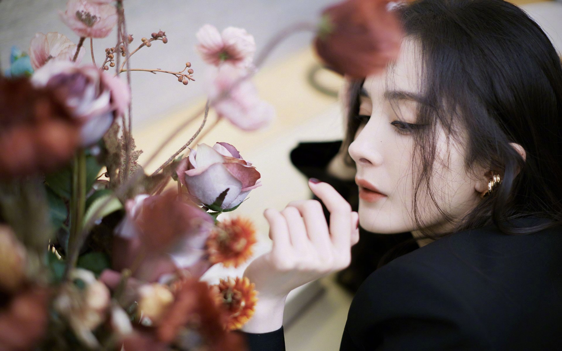 NBA总决赛之夜,罗德里戈如神祇降世,万军丛中他将铁壁变浮云