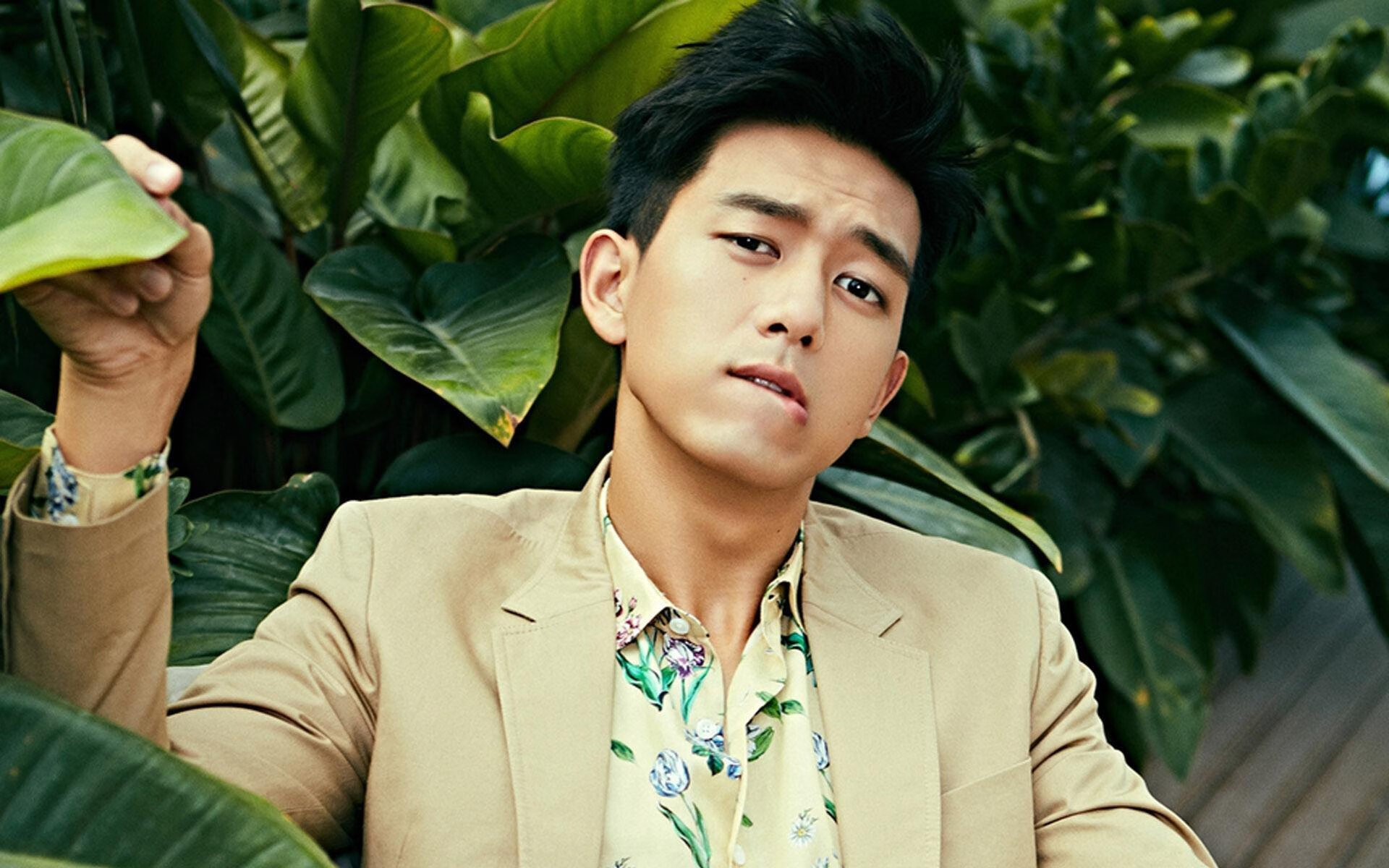 一剑封喉!米切尔最后两秒极限中投绝杀,尼克斯闪电战击溃开拓者