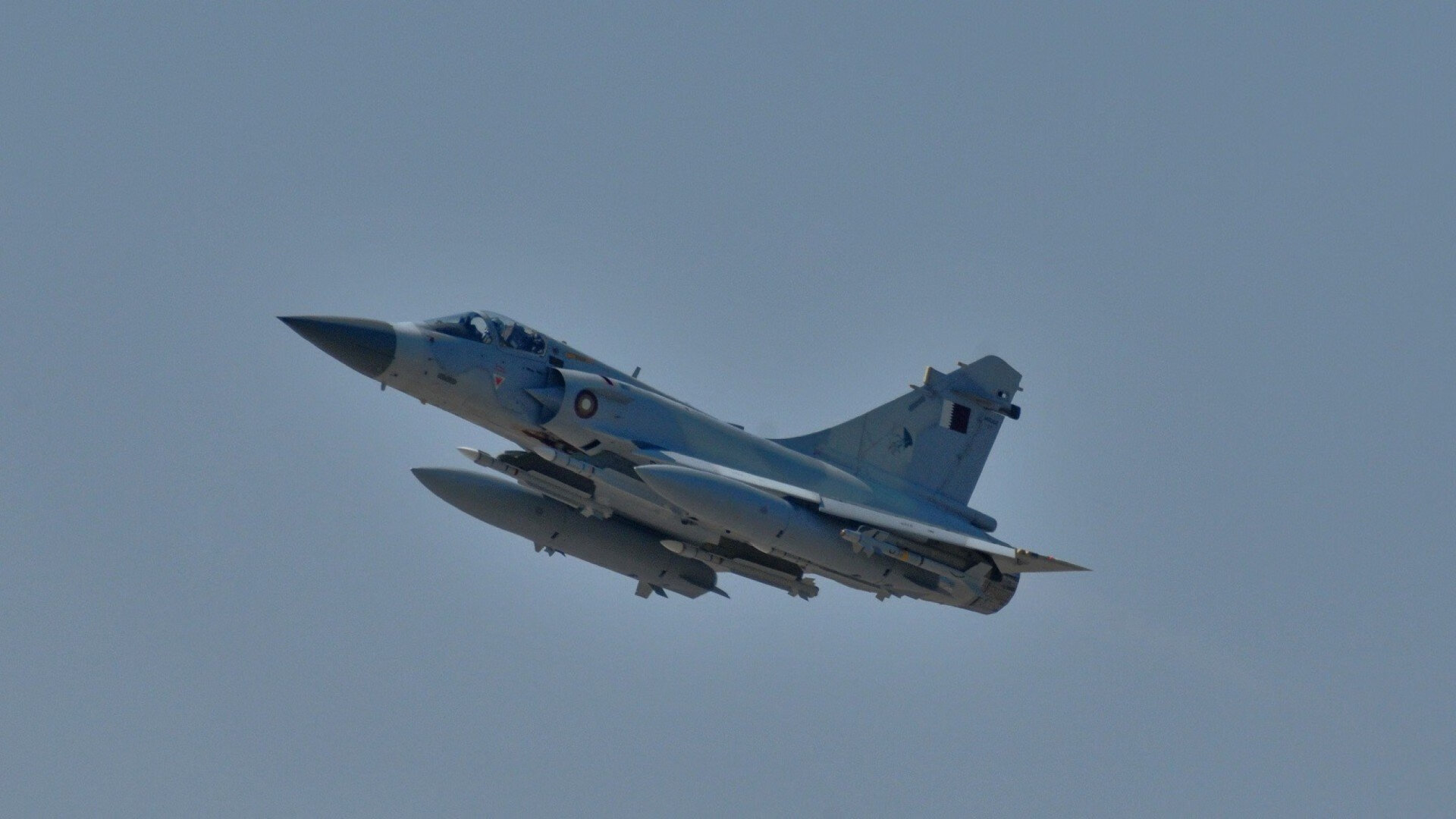 跨越重洋的轰鸣，东契奇扛起全队，开拓者冲垮广厦队的双线叙事